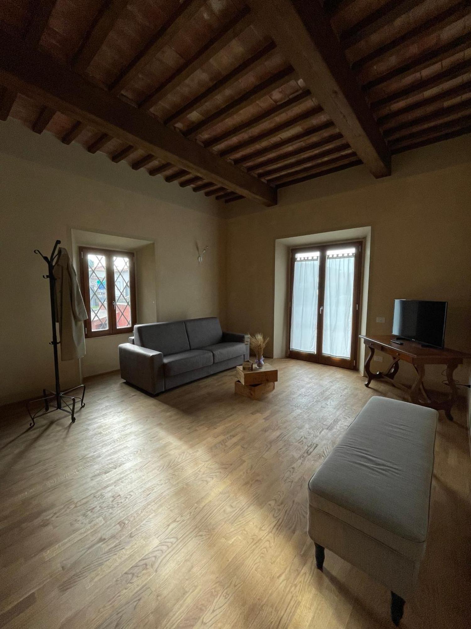 Casa Vacanze Le Due Torri Vada Extérieur photo