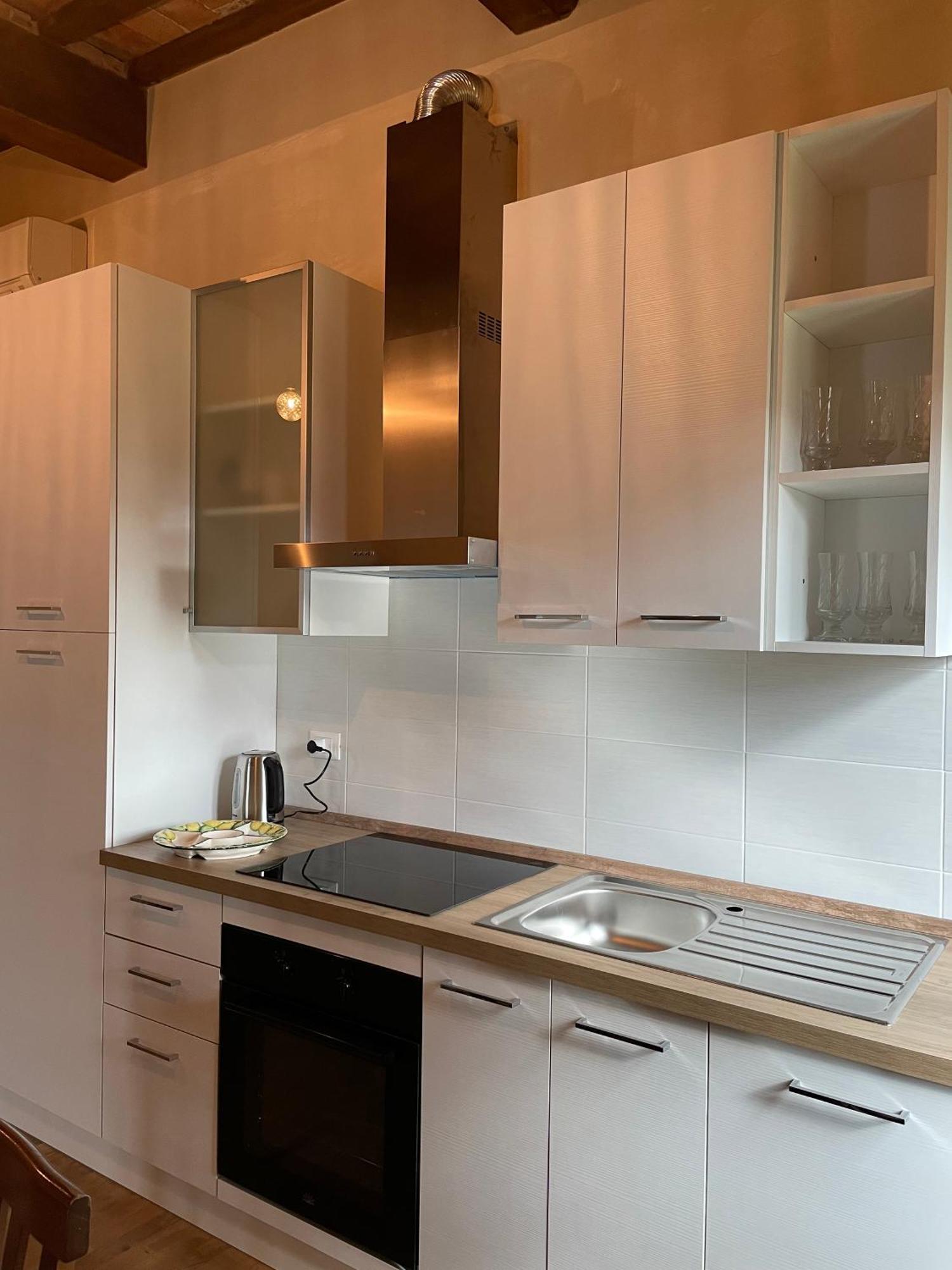 Casa Vacanze Le Due Torri Vada Extérieur photo